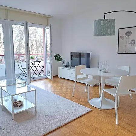 Pink Flat By Quokka 360 - Close To The Italian Border Appartamento *